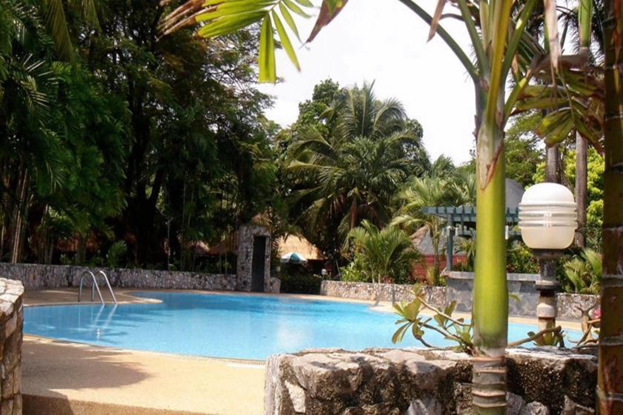 Bann Pae Cabana Hotel And Resort Klaeng Exterior photo